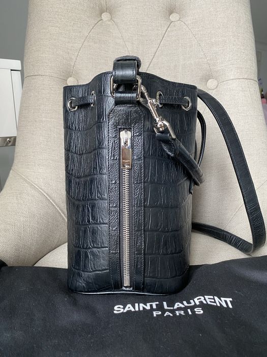 Oryginalna torebka Saint Laurent bucket bag Emmanuelle skórzana