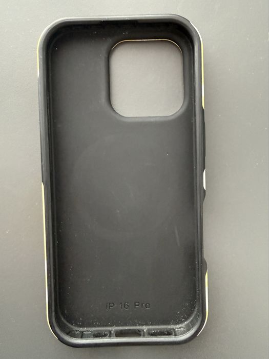 Etui Burga iPhone 16 Pro