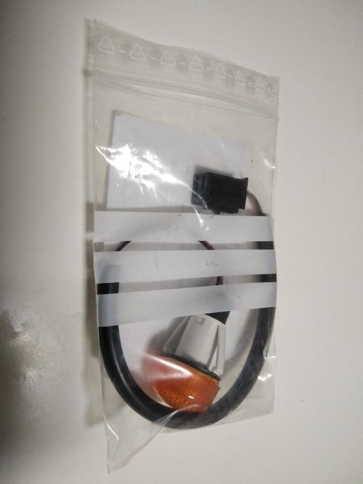 Pisca Intermitente lateral Fiat Uno - Novo