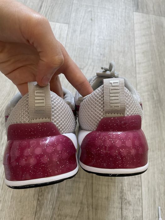 Жіночі кросівки Puma