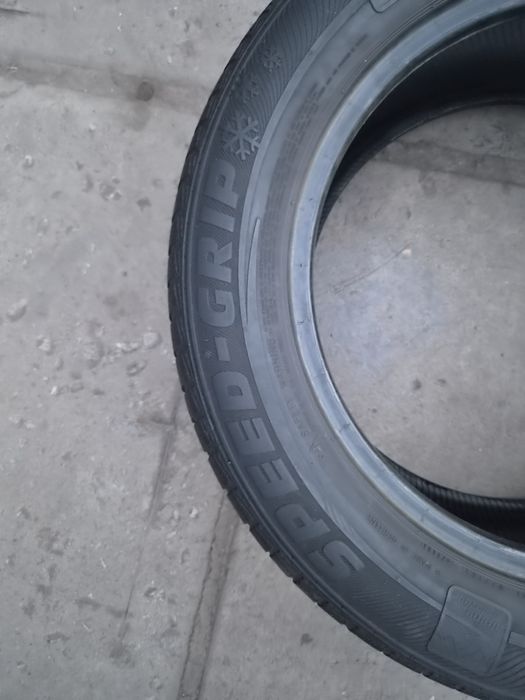 Шини всесезонні 215/55/r16, Semperit Speed-Grip.