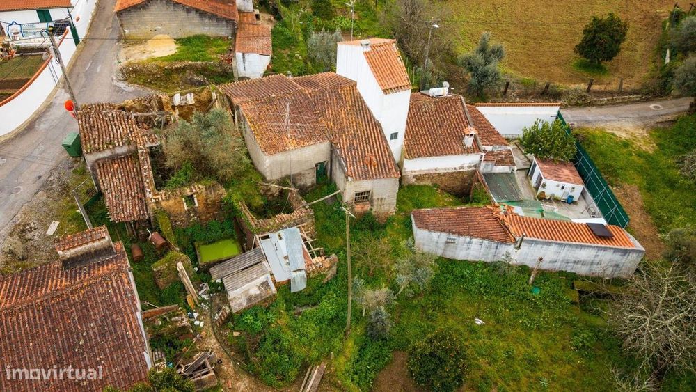 Moradias por concluir com anexo e terreno — oportunidade única em Cada — Gavião E Atalaia, Portalegre