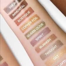 Nudestix w odcieniu Burnish cień do powiek/kredka
