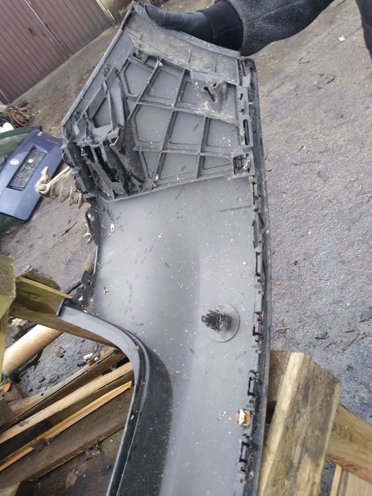 Zderzak tył VW Golf V HB PDC czarny oryginał