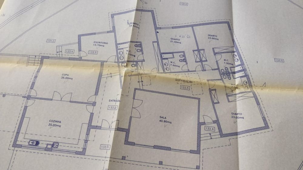 T5 Moradia independente de Alto padrão, privado e murado de 10.000m²