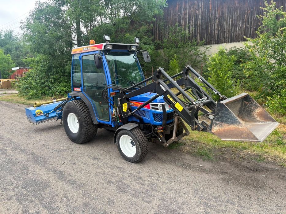 Traktor  iseki 4330 4x4 tur orginal  tuz