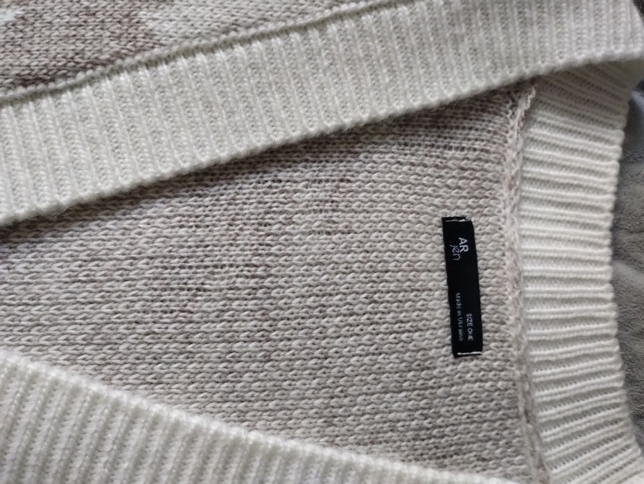 В'язаний жіночий светр/ кардиган