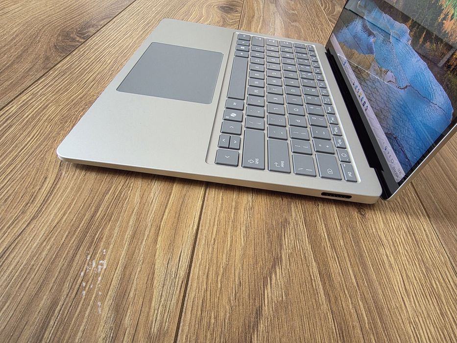 Laptop Surface 7 13 C10 16/256GB W11