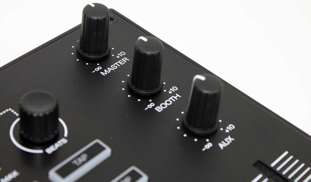 DJ контроллер Denon MC4000