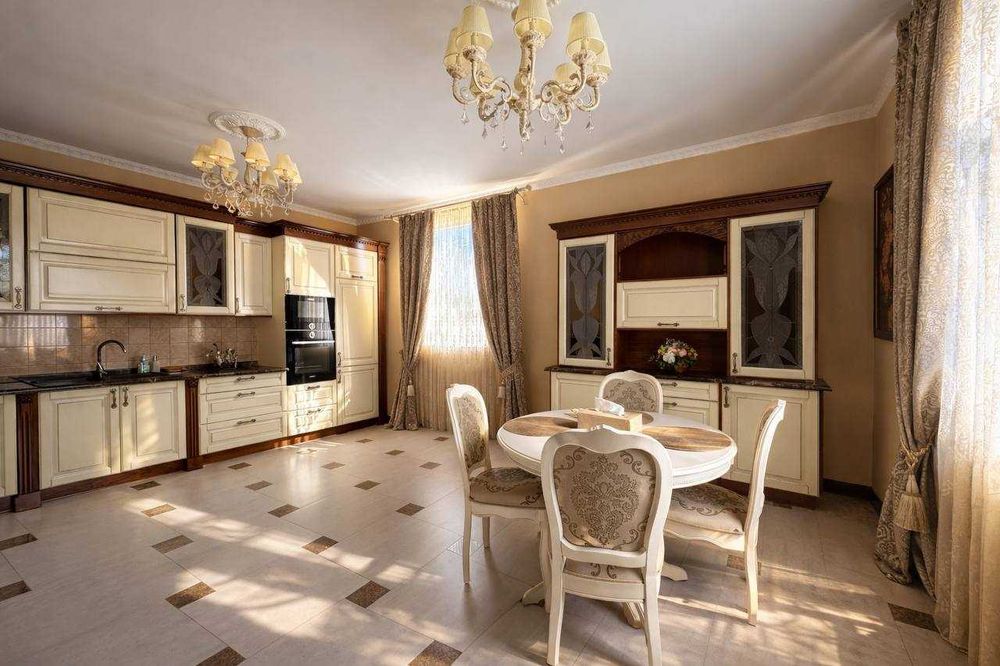 Ексклюзивний будинок 355 м² | Конопниця | 21 сотка | Без комісії