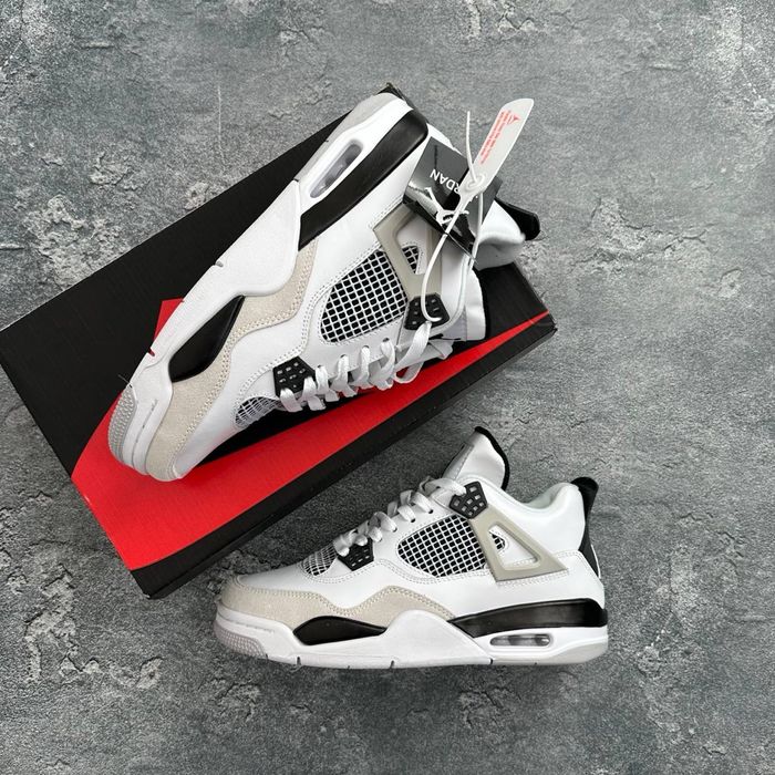 Nike Air Jordan 4 Retro Military Black