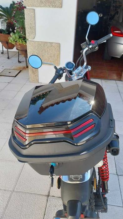 Topcase e suporte Honda Monkey 125cc