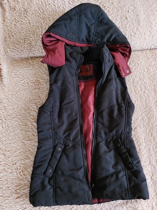 Продам желетку new look