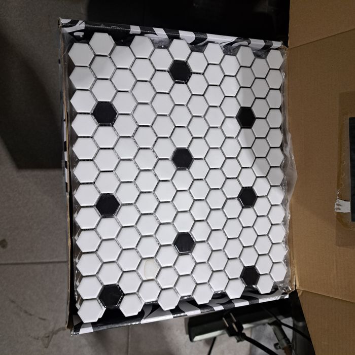 Dunin Płytki  Glazura Mini Hexagon B8W spot premium Matt