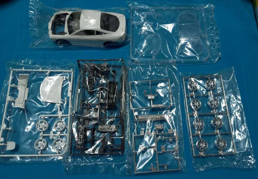 Kit plástico modelismo Mitsubishi Eclipse Revell 1/25