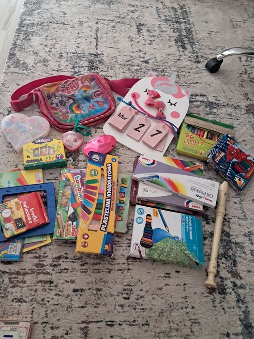 Zestaw plastyczny do szkoły