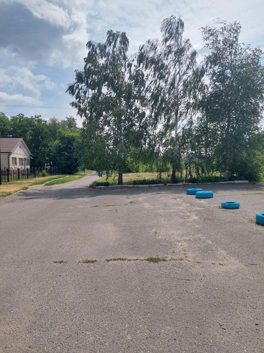 Продам ділянку в самому центрі Орловщини під комерційну забудову.