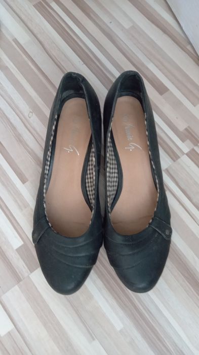 Super Czółenka czarne 40