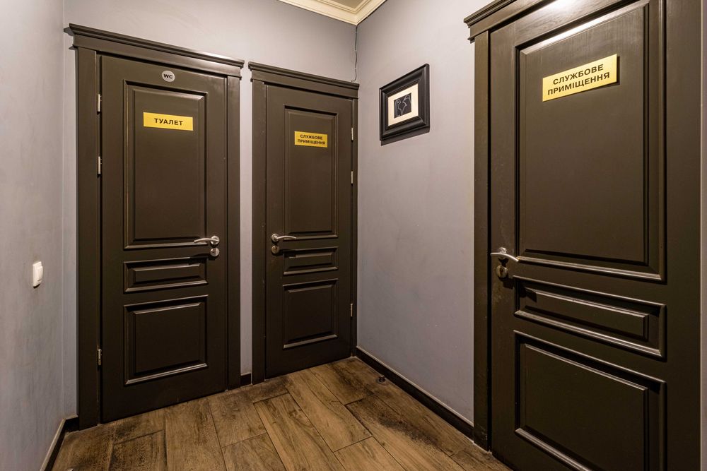 Приміщення Комерція Фасадний вхід вул.Драгана ( СИХІВ )