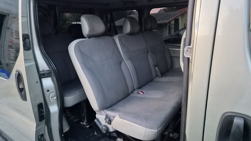 Opel Vivaro 2.0 cdti 9 osob