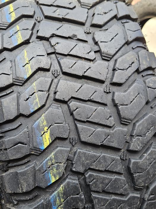 Шины БУ 285 60 R 20 Radar renegade R/T + пара всесезон