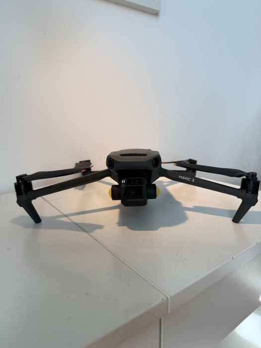 Dron DJI mavic 3