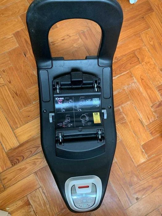 Cadeira de bébe Chicco Kiros i-size + sistema Isofix
