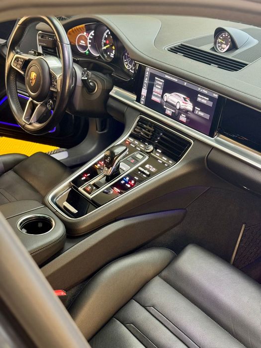 Porsche Panamera sport turismo 4 - HYBRID Aberto a propostas