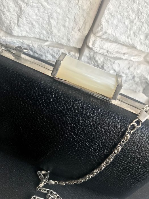 Чорний новий клатч