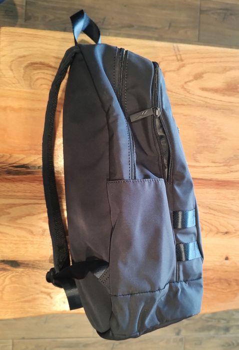 Reebok plecak 20 L,  wodoodporny, granatowy, nowy