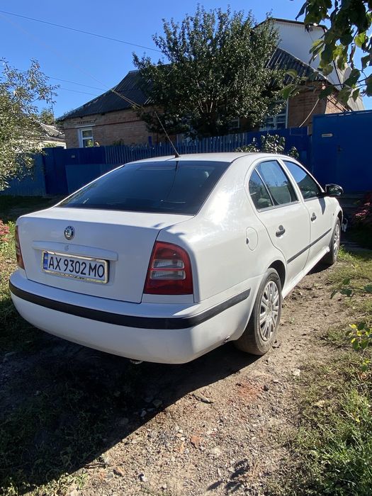 Продам Skoda Octavia Tour 1,6 2009