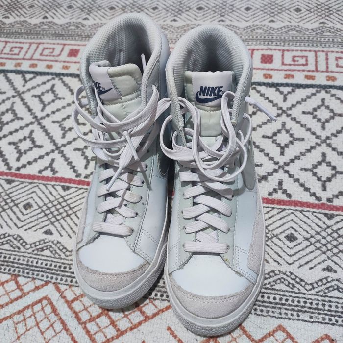 Vendo tênis bota Nike Senhora