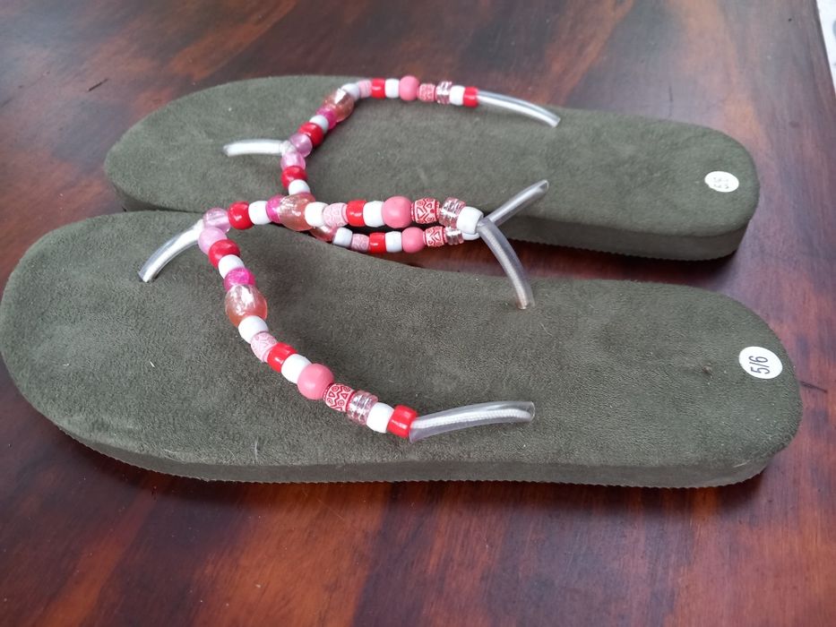 Klapki płaskie.kolorowe.