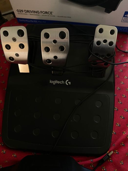 Vendo Logitech G29 + Logitech attack 3