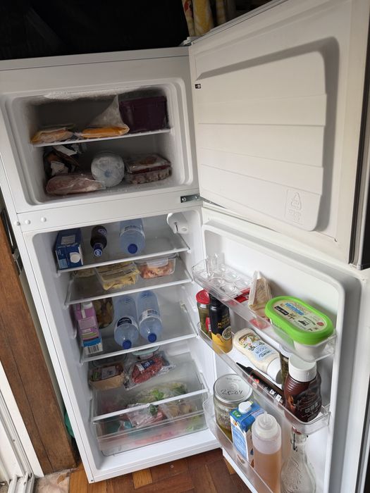 Vendo geladeira otimo estado
