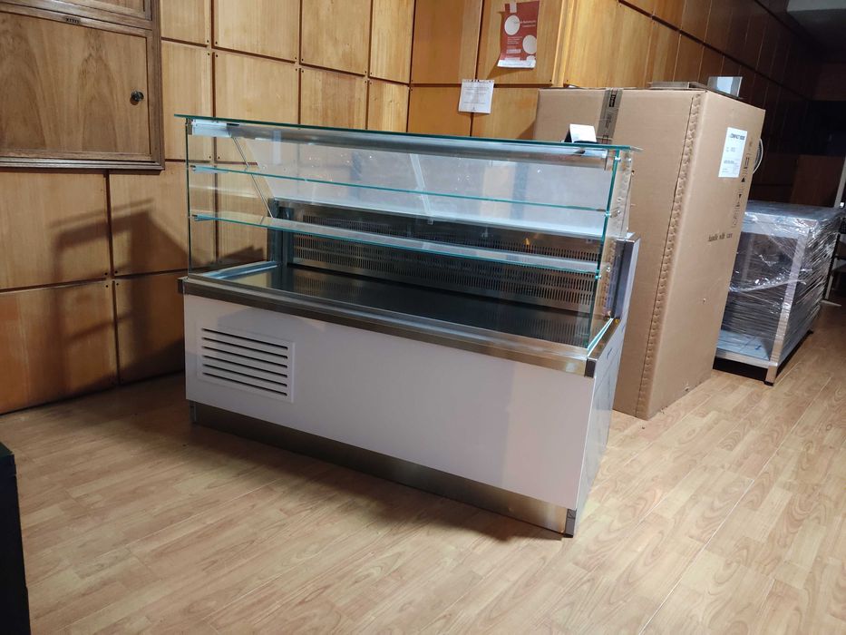 Vitrine expositora refrigerada 1,50mts