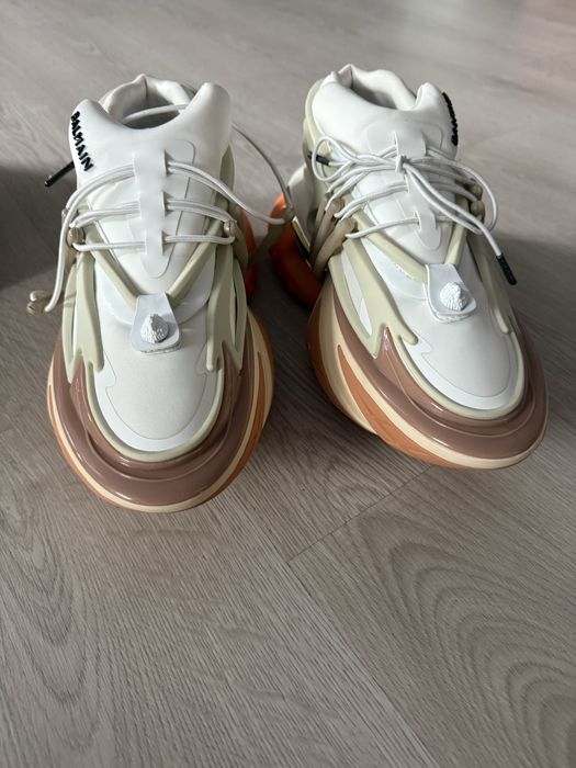 Balmain кросівки