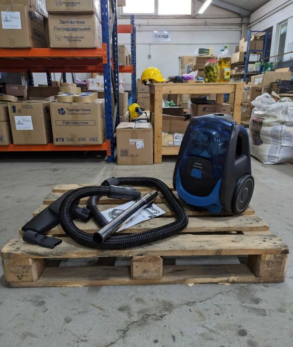 Пилосос Rainberg RB-652B 3700Вт циклонний контейнерний пылесос