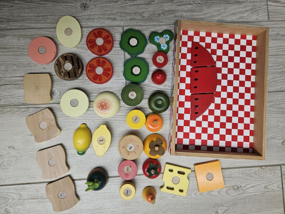 Owoce i warzywa drewniane