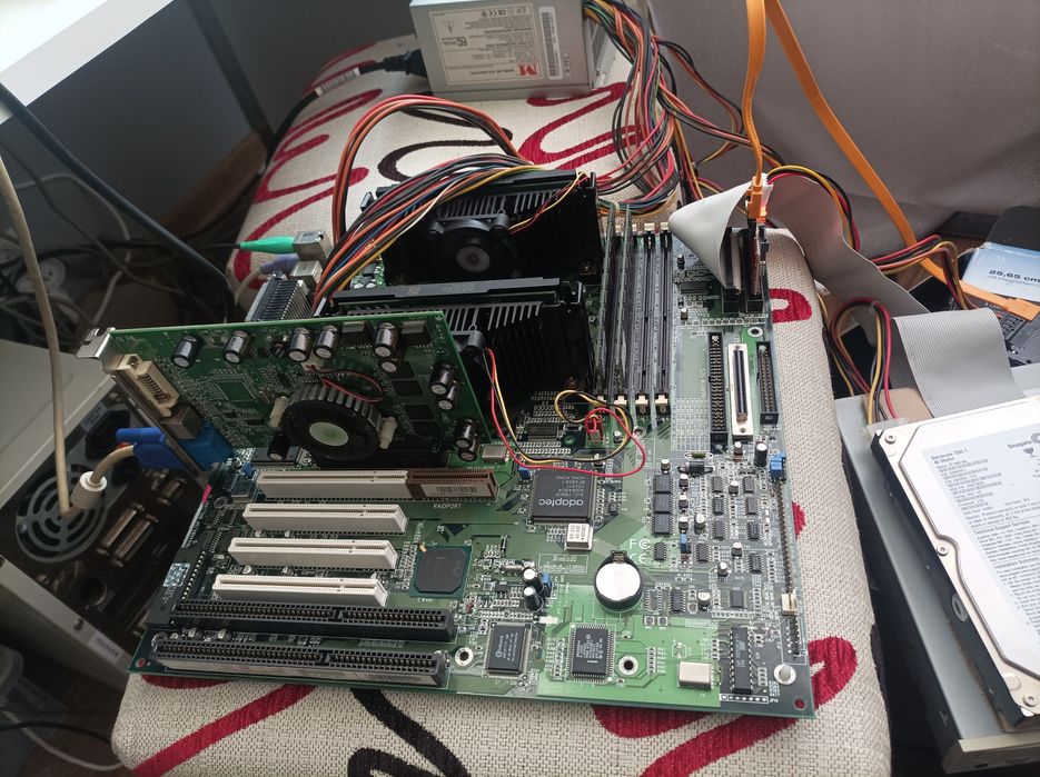 QDI Legend P6I440BX Brillant IV Dual Slot 1 Pentium III 3  asus P2B-DS