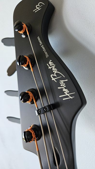 Gitara basowa plus wzmacniacz