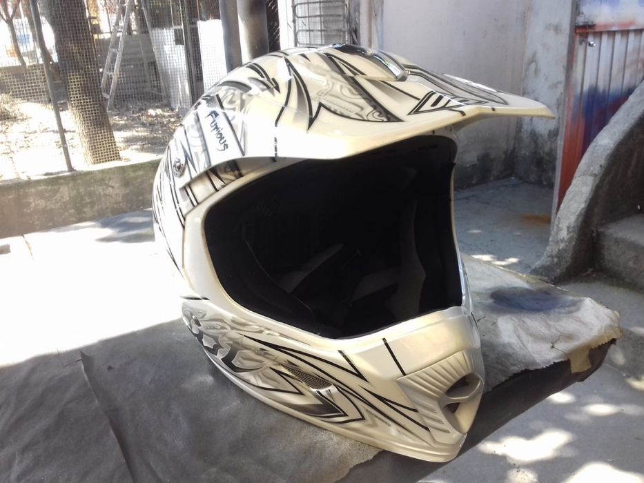 Capacete Shot Furious