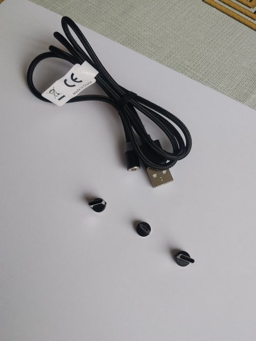 Магнітний кабель зарядки