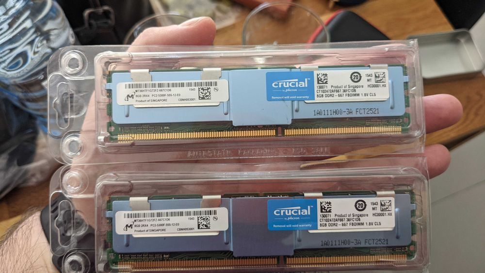 Оперативка серверна память Crucial 8 gb DDR2 2Rx4 PC2-5300F-555-12-E0