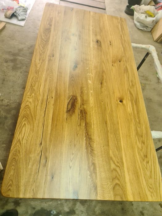 Стільниця з масива дуба широколамельна