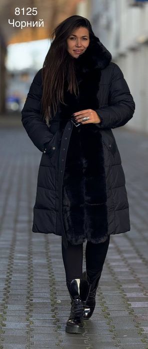 Довга зимова жіноча куртка