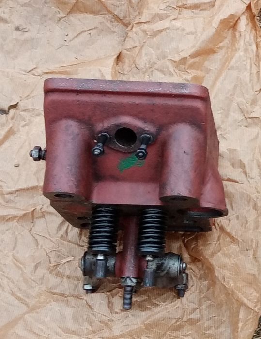 Zestaw naprawczy silnika ES-320, S18 (głowica+wał)