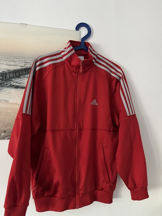 Czerwona bluza Adidas