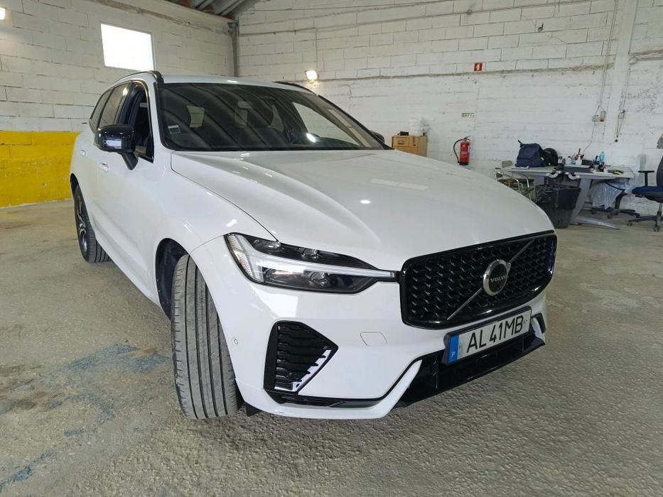 Volvo XC 60 2.0 B4 R-Design