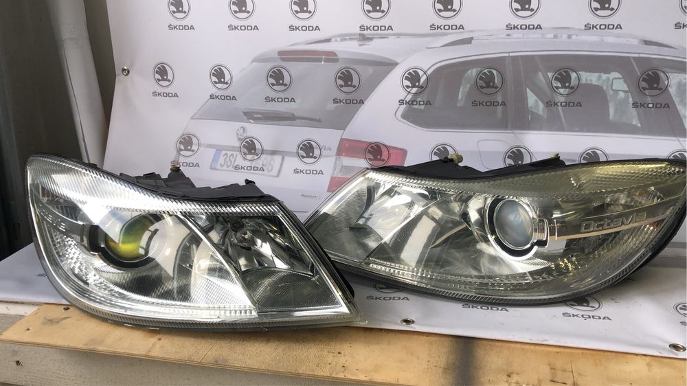Фари ксенонові Skoda Octavia A5 FL рест оригінал робочі в ідеалі з блоками шрот запчастини Костопіль